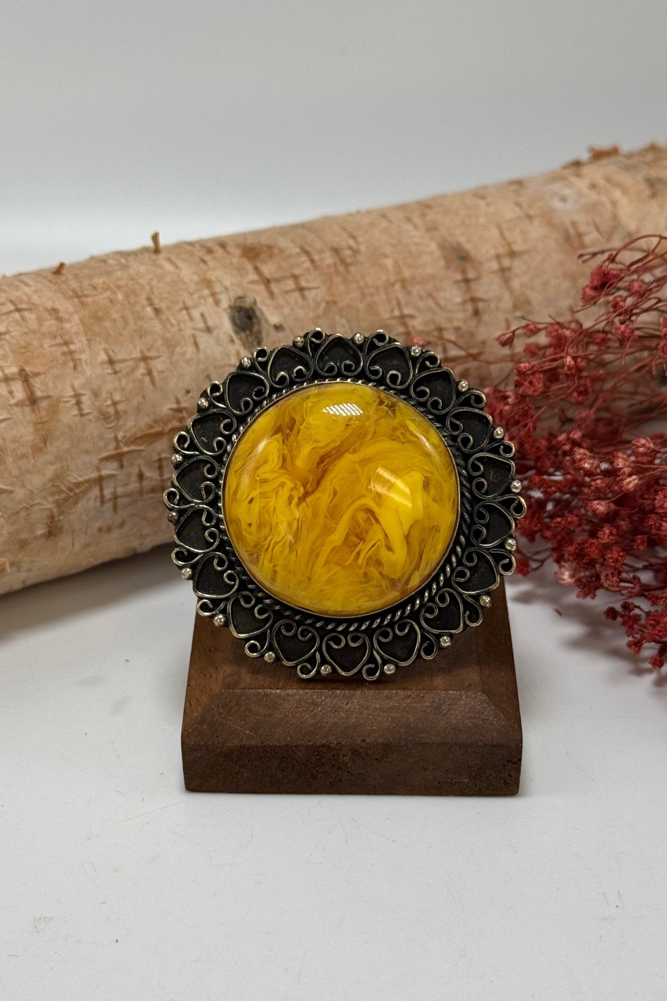 Yellow Sun Ring - ivyandlavyboutique ivyandlavyboutique
