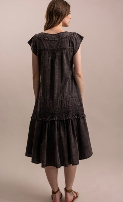 Stella Maye Square Cut Top Tunic in Black