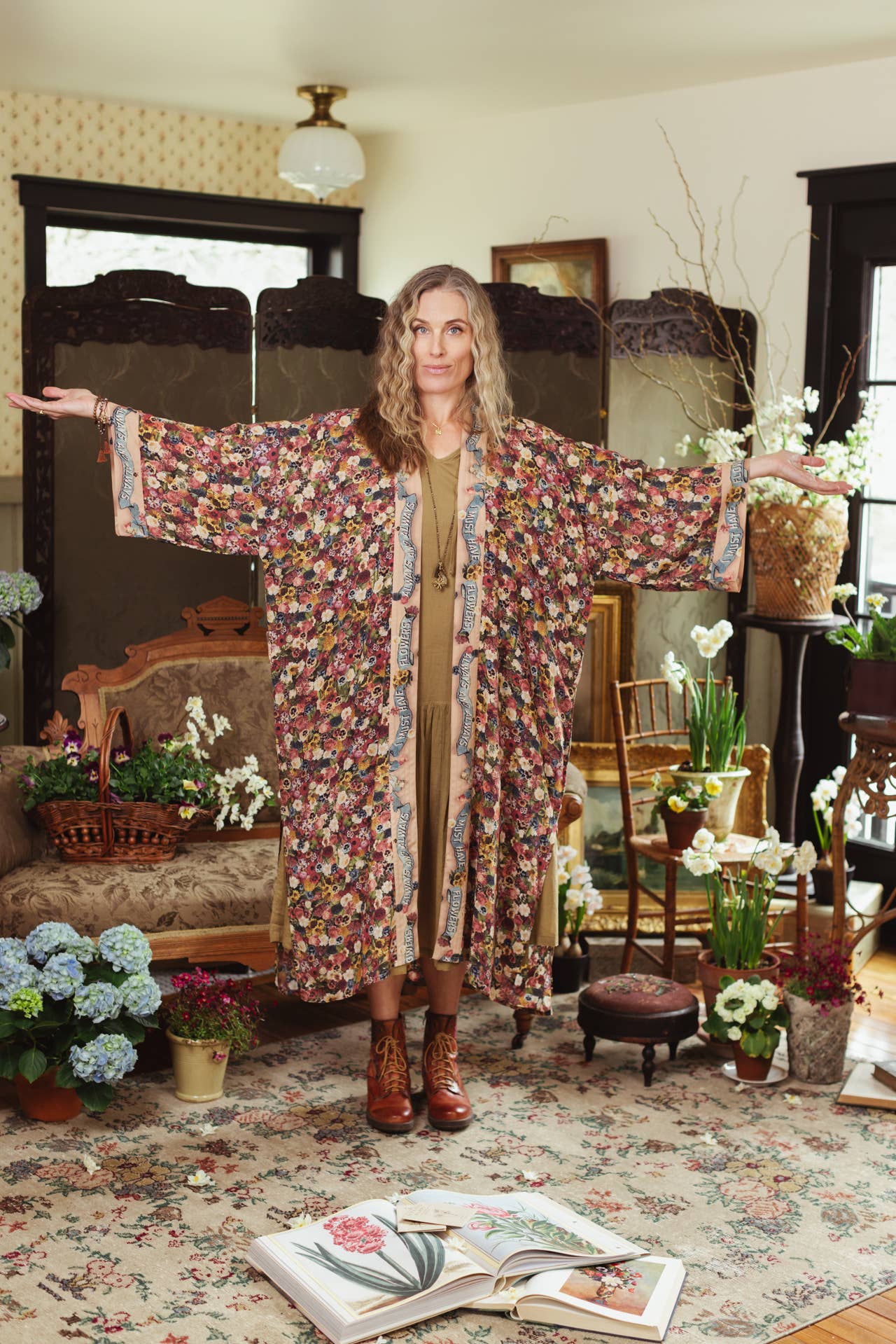 Art of Life Opera Duster Kimono Robe w/Flower Palette Print