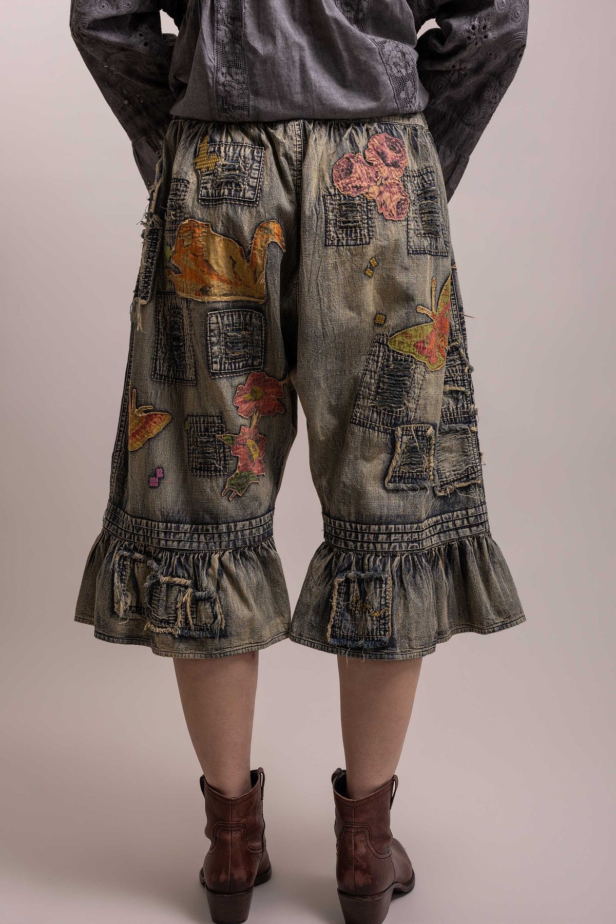 Preorder Shipping 12/15 Butterfly and Flower Distressed Bloomers