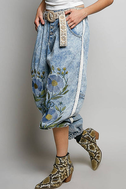 Picking Flower Vintage Floral Artisan Embroidered Twill Jogger Pants
