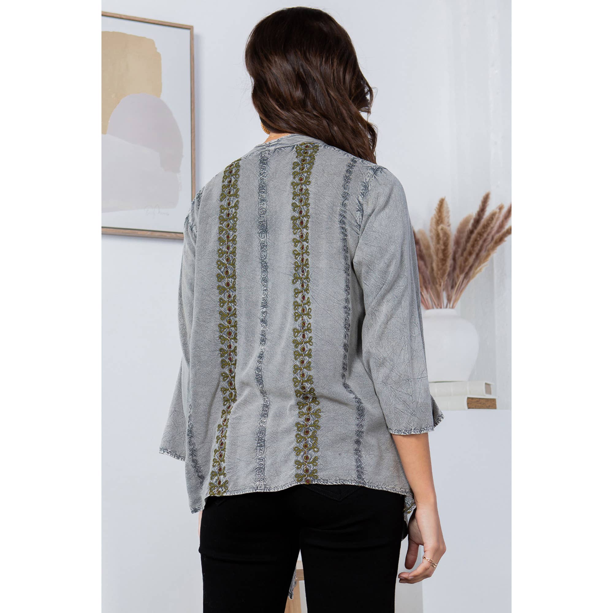 Bohemian Elegance: Stonewashed Rayon Kimono: Grey
