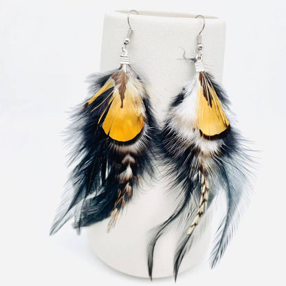 Western Style Vintage Black Feather Earrings: Black