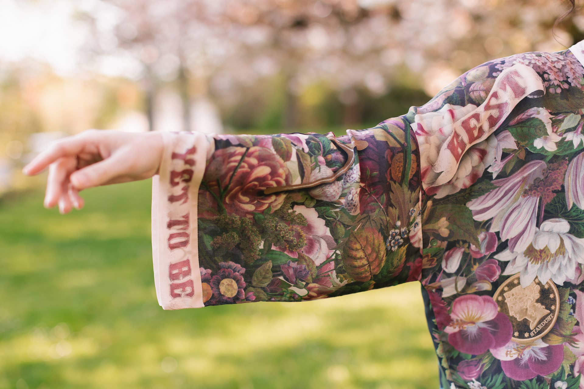 Make A Wish Pixie Duster Cropped Kimono w Wishbone Dandelion