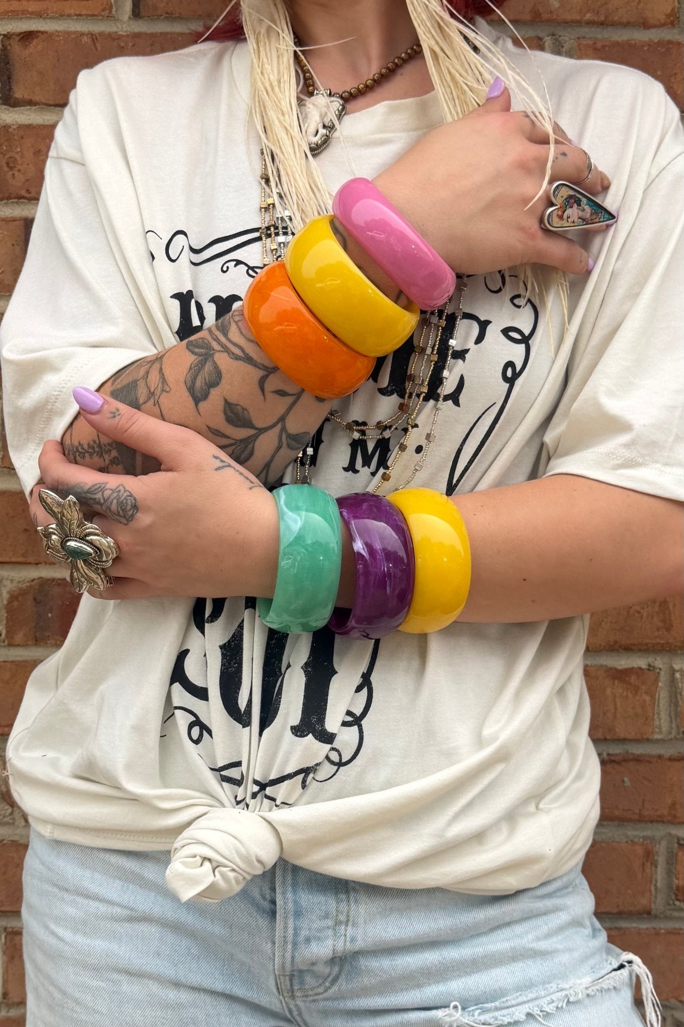 80s Retro Resin Chunky Bangle - ivyandlavyboutique ivyandlavyboutique