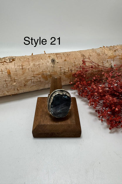 Lil Stunner Stone Ring