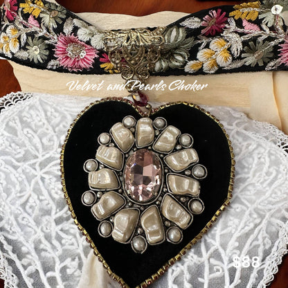 Velvet Pearl Heart Choker