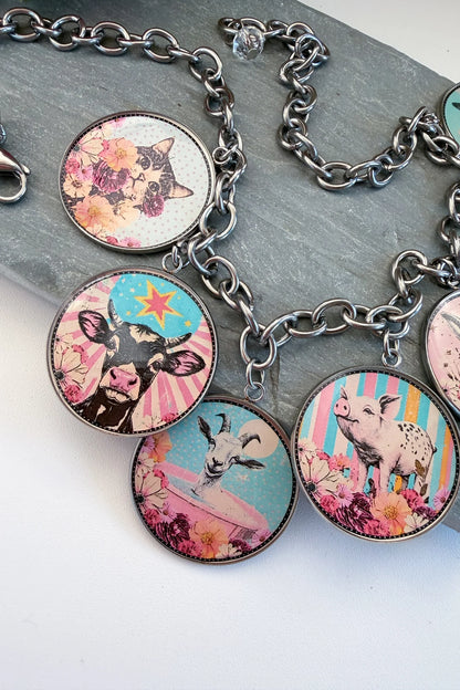 Pop Animal 7 Art Circle Necklace
