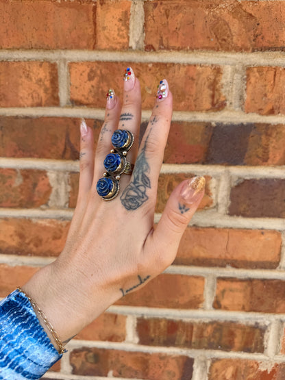 Three Roses in Blue