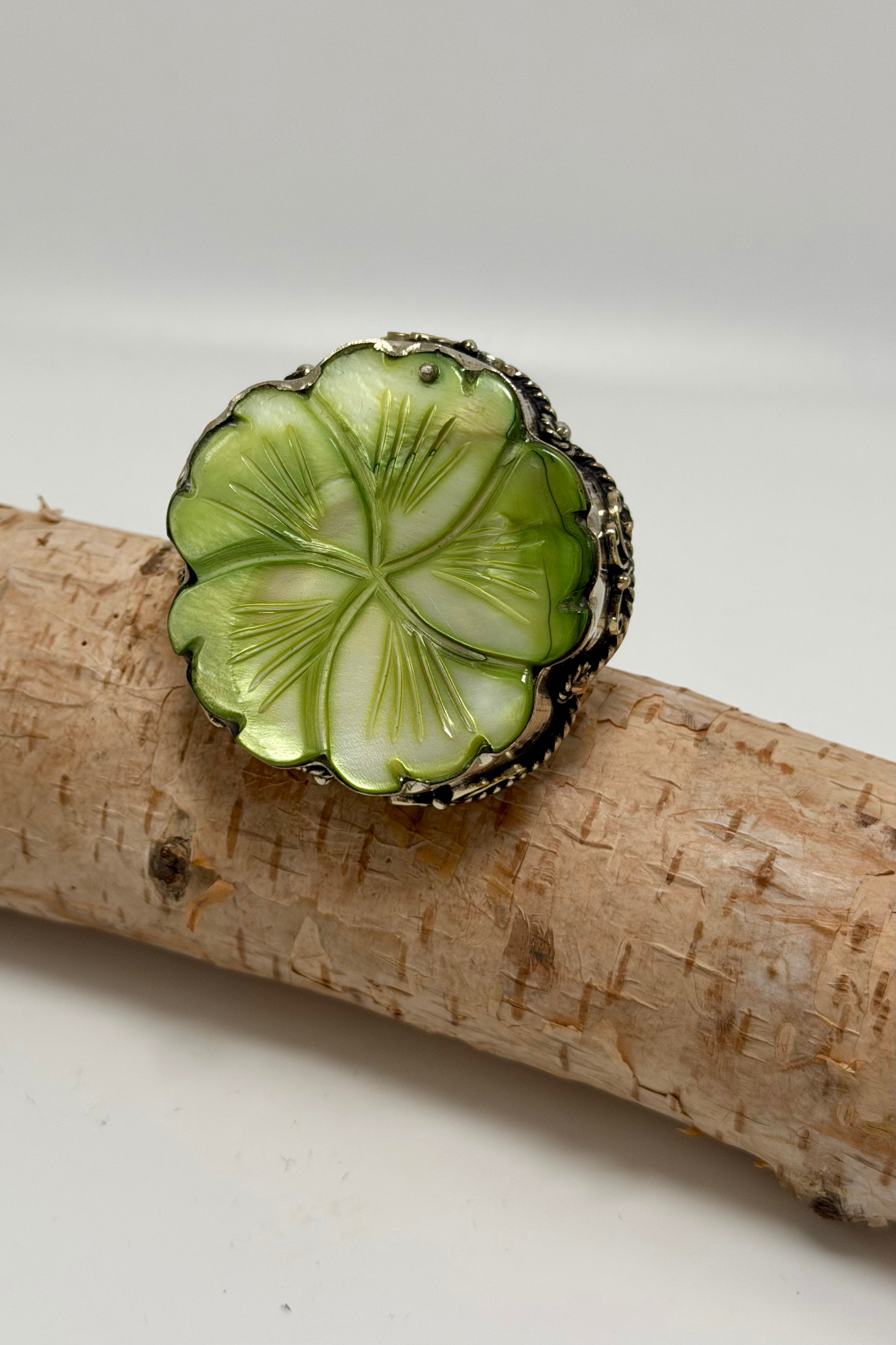 Green Flower Hues Ring
