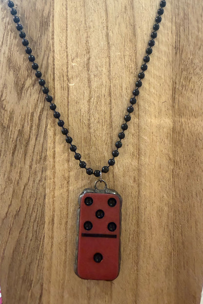 Red Domino