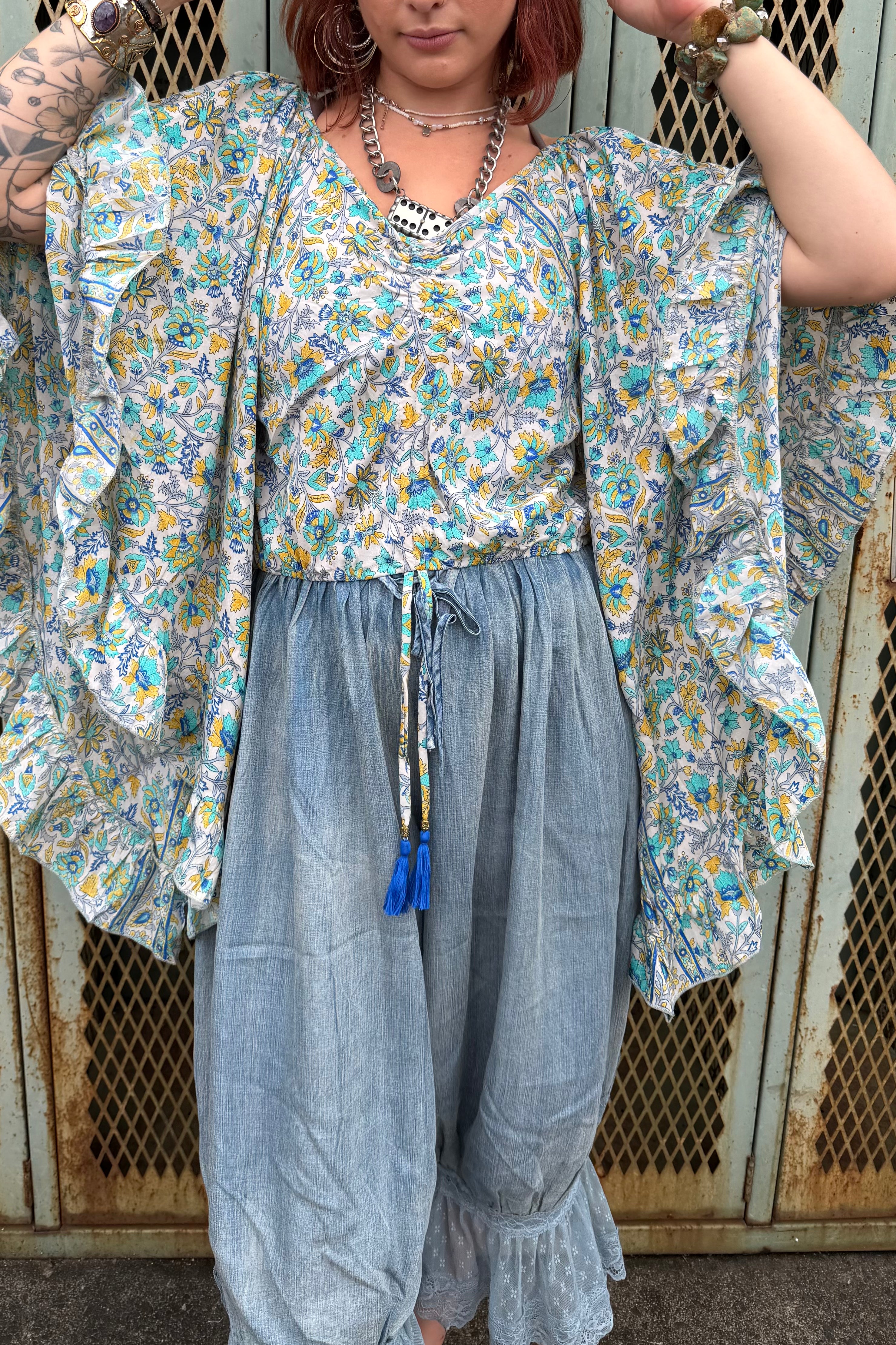 Butterfly Center Cinched Top Combo F