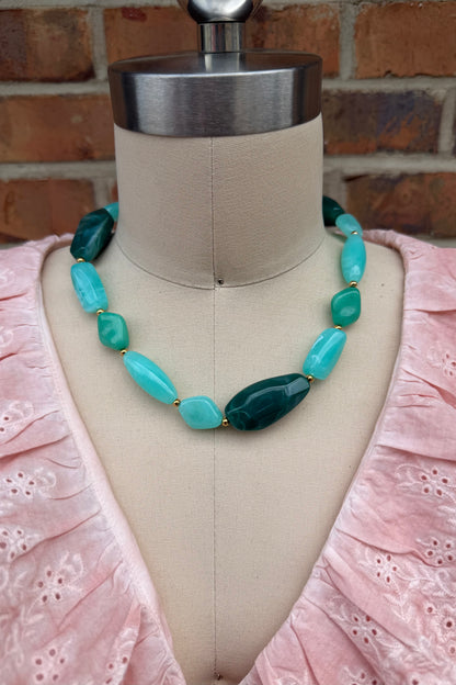 Retro Jewels Necklace
