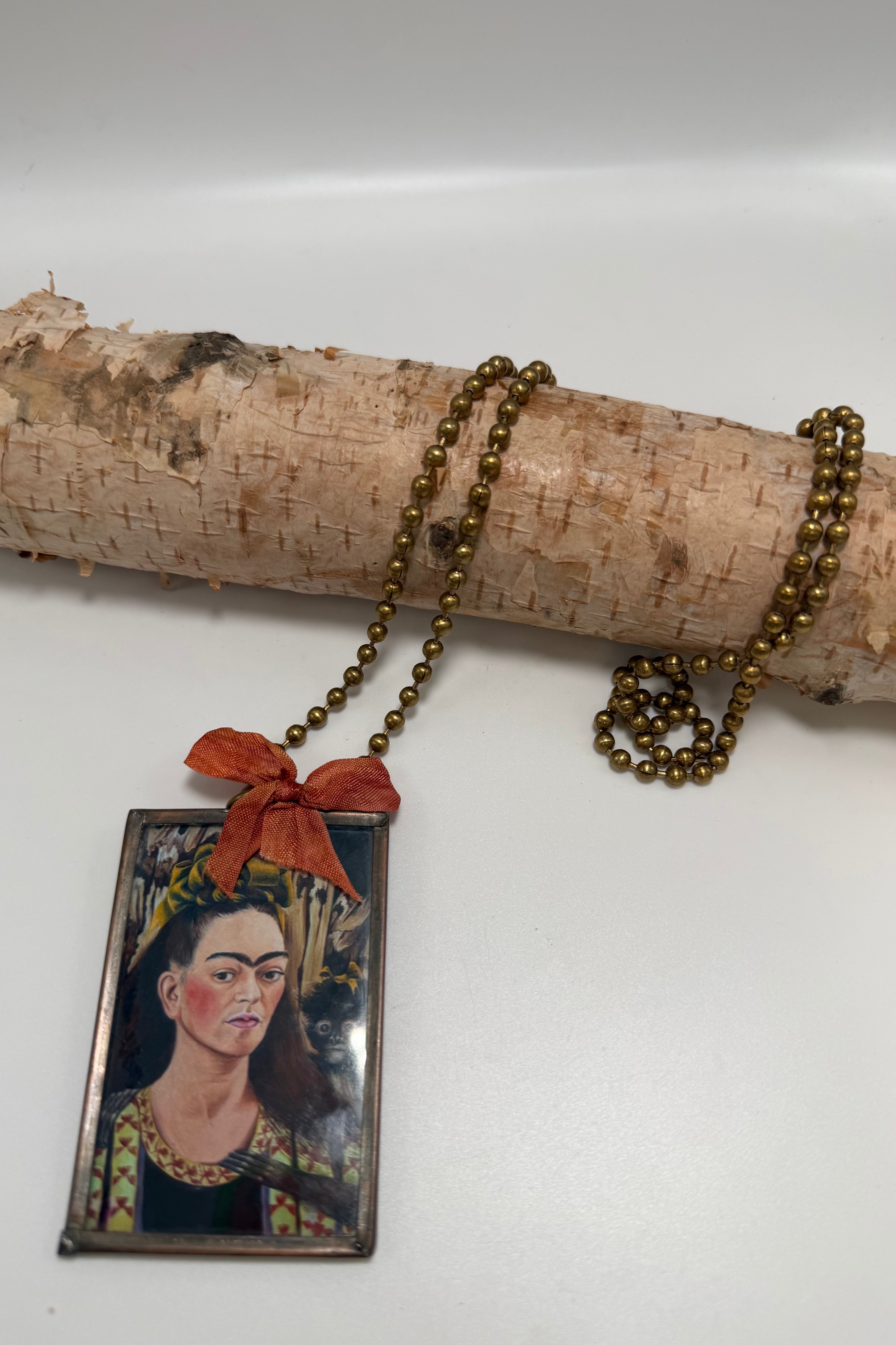 Frida in Orange Necklace