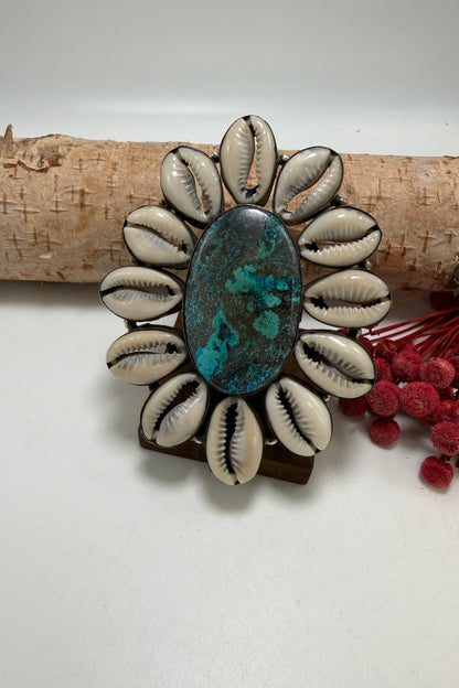 Pooka shell ring