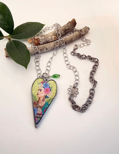 Spirit Lala: Long Heart Green Floral Frida Necklace