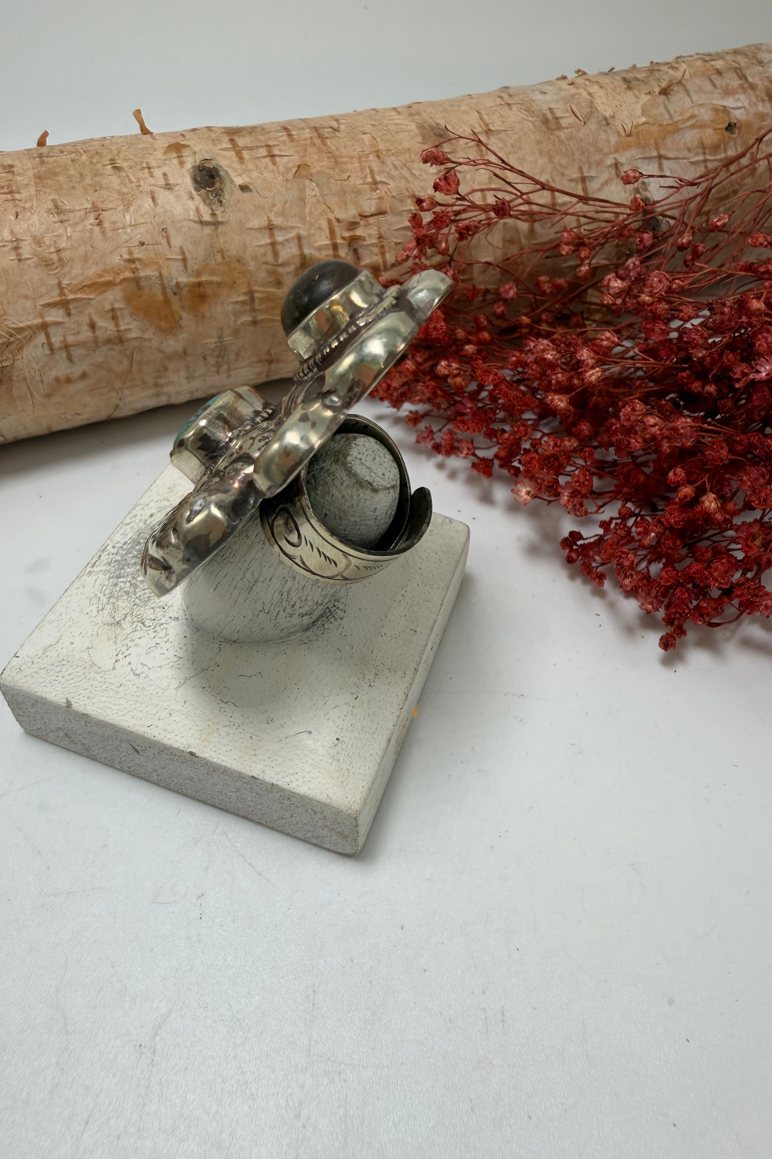 Kissing Fish Ring
