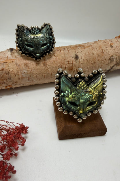 Ms. Kitty Labradorite Ring