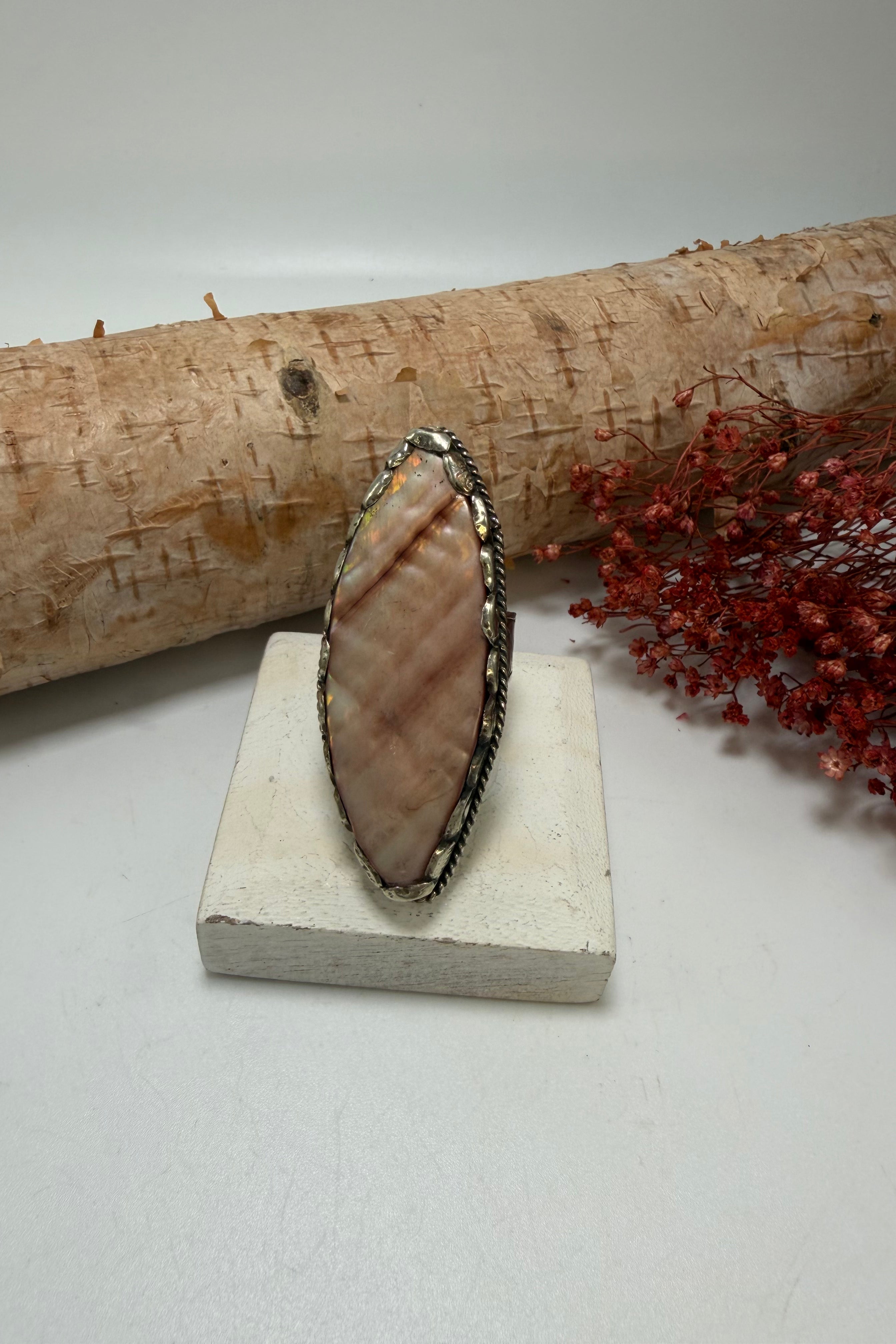 Shades of Pail  Pink and Soft Brown Ring