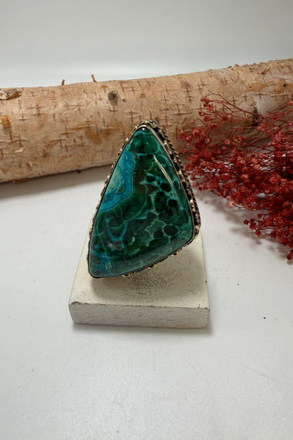 Waves Crashing Ring