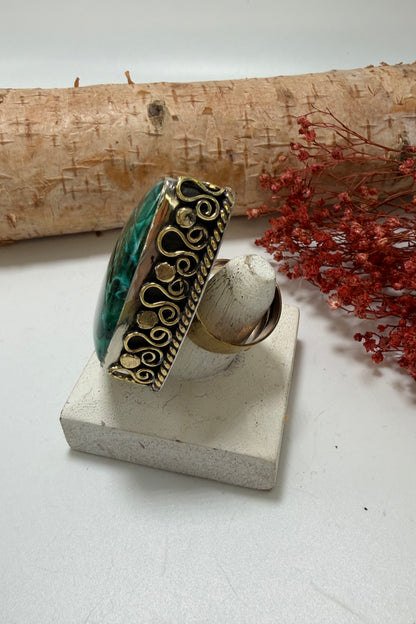 Waves Crashing Ring