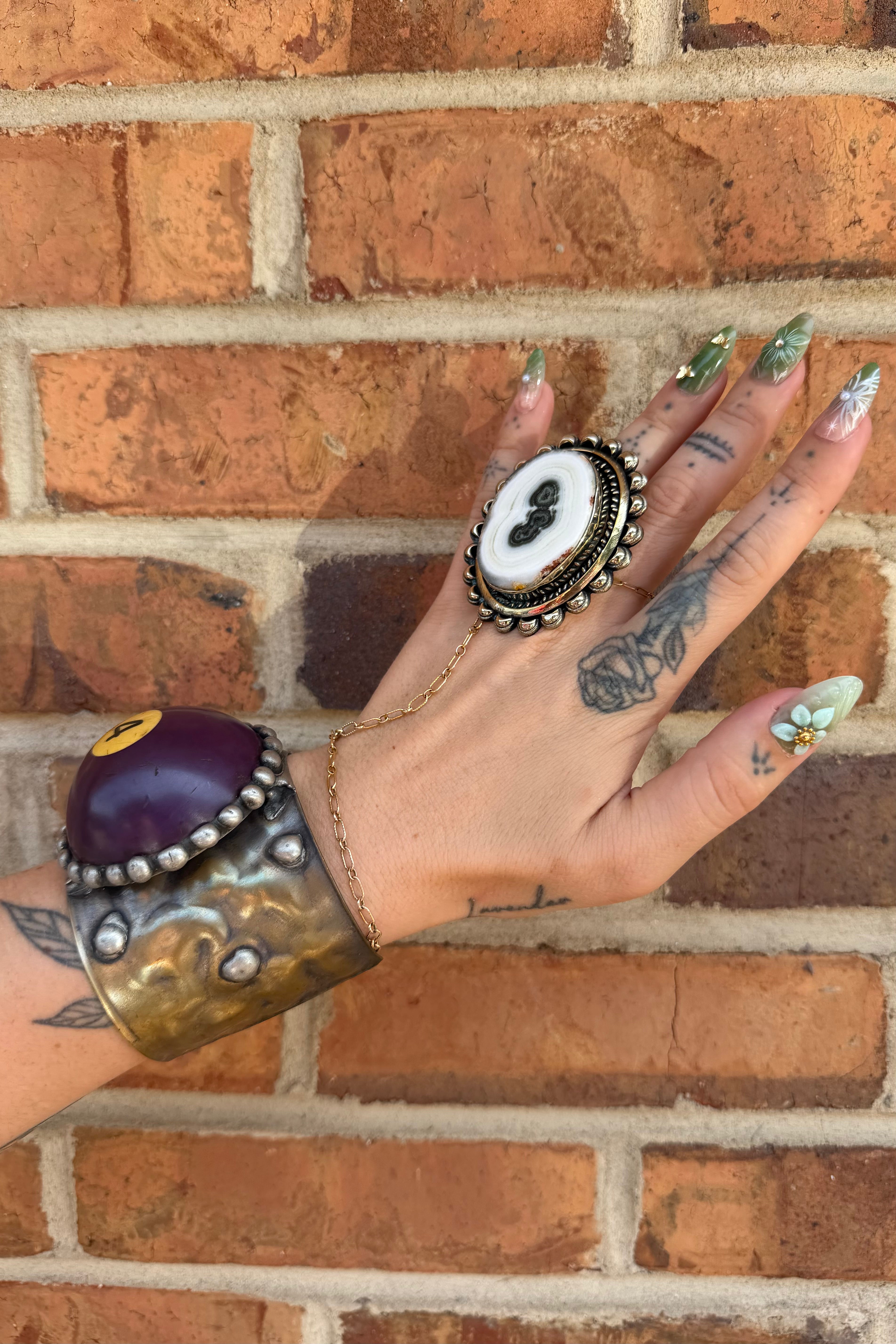 White Swirls Ring