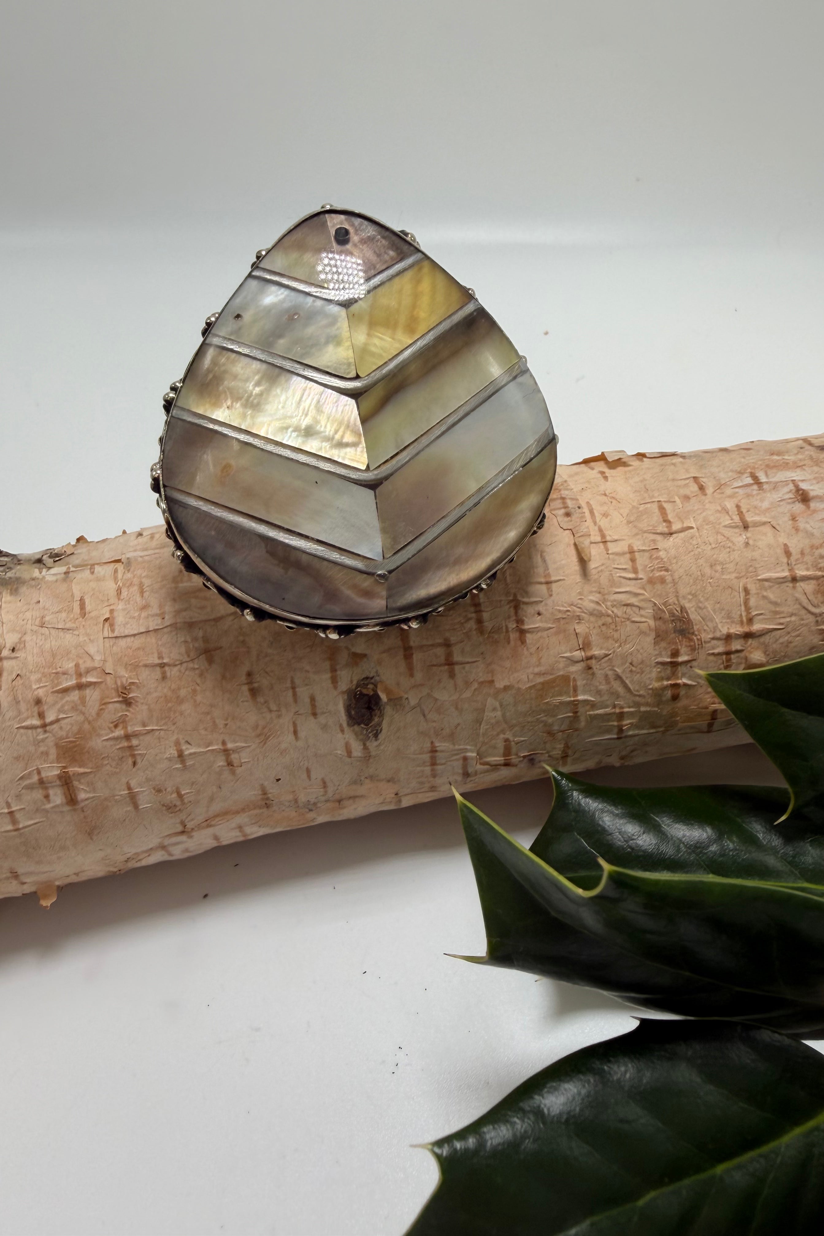 Abstract Leaf Ring