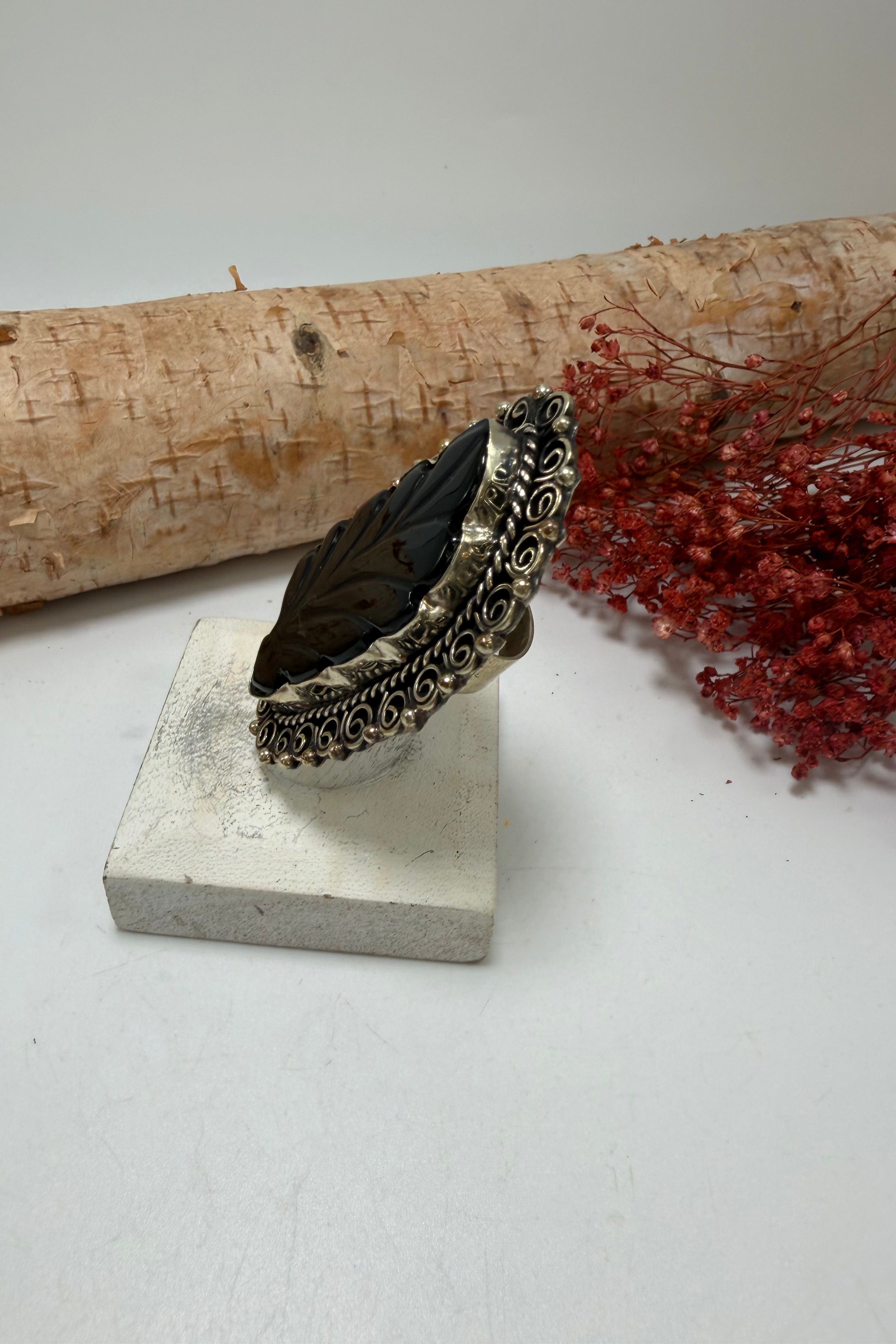 Forgotten Leaf Ring