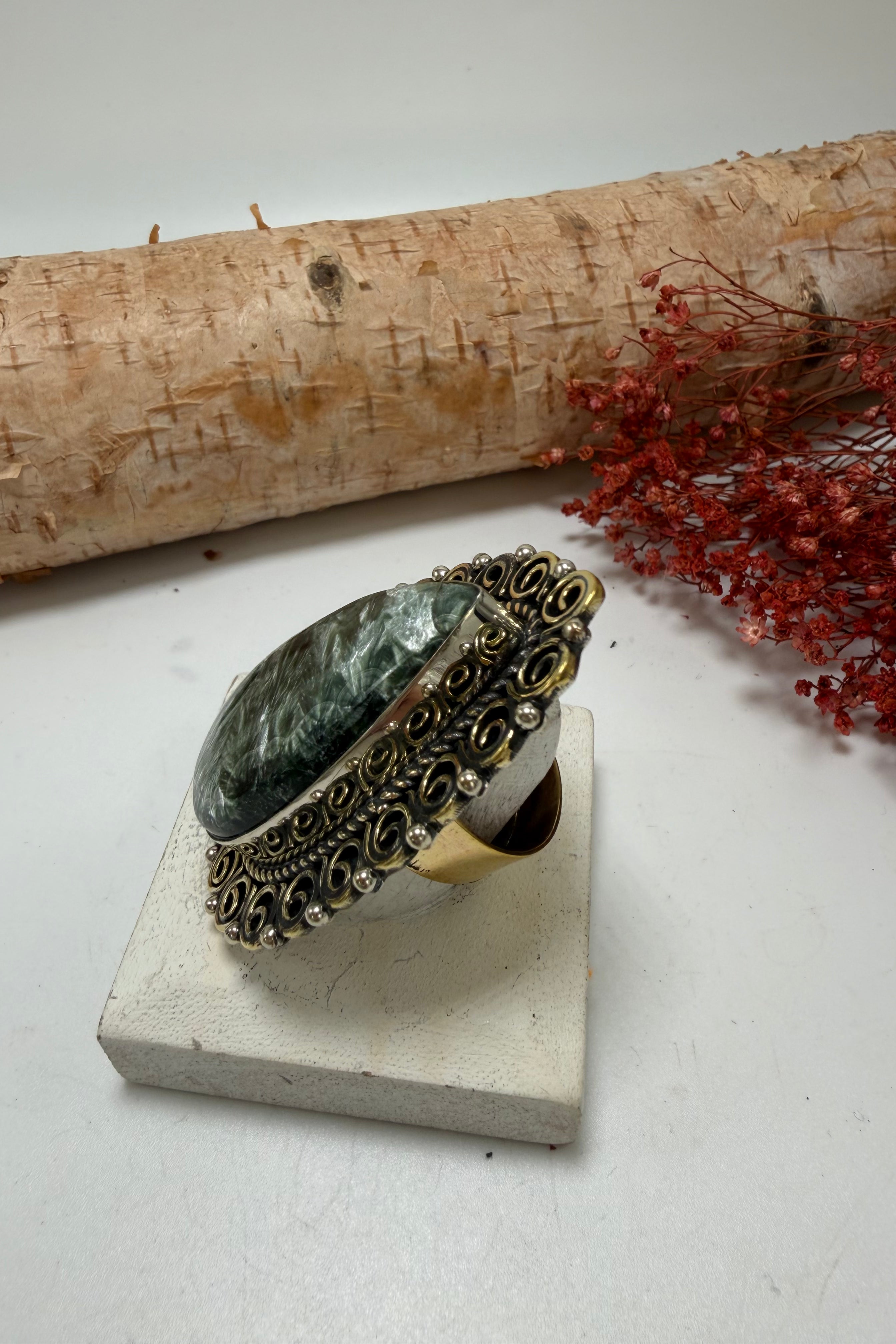 Get Twisted Ring