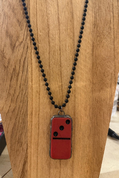 Red Domino