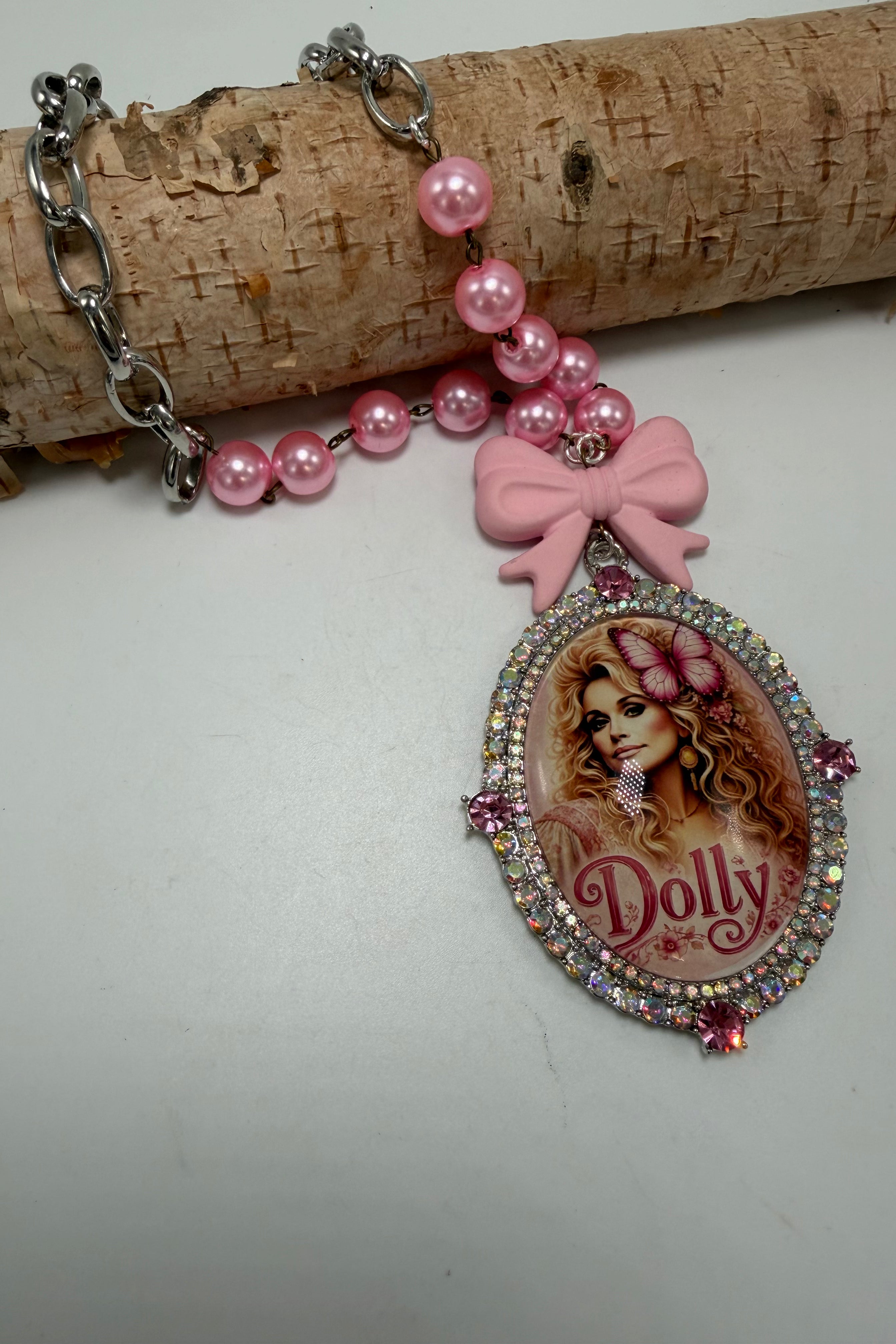 9 To 5 Necklace - Dolly