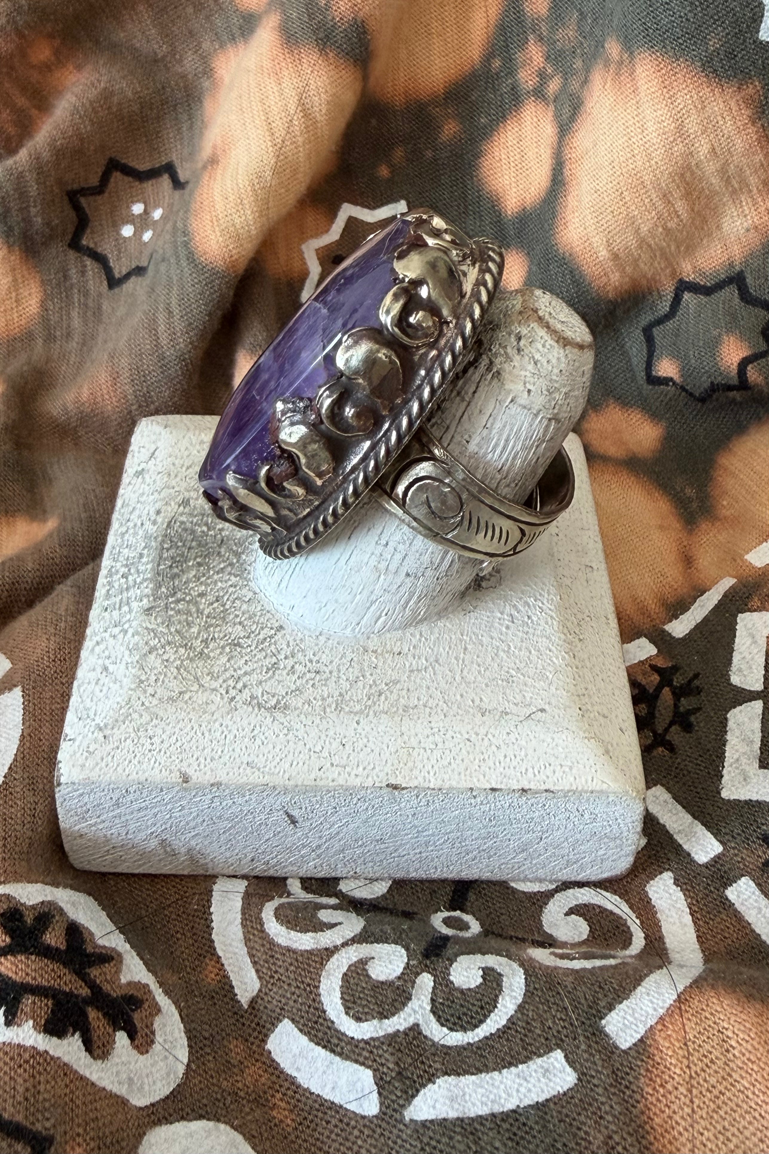 Simple Purple Stone Ring