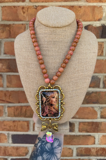Dollys Necklace