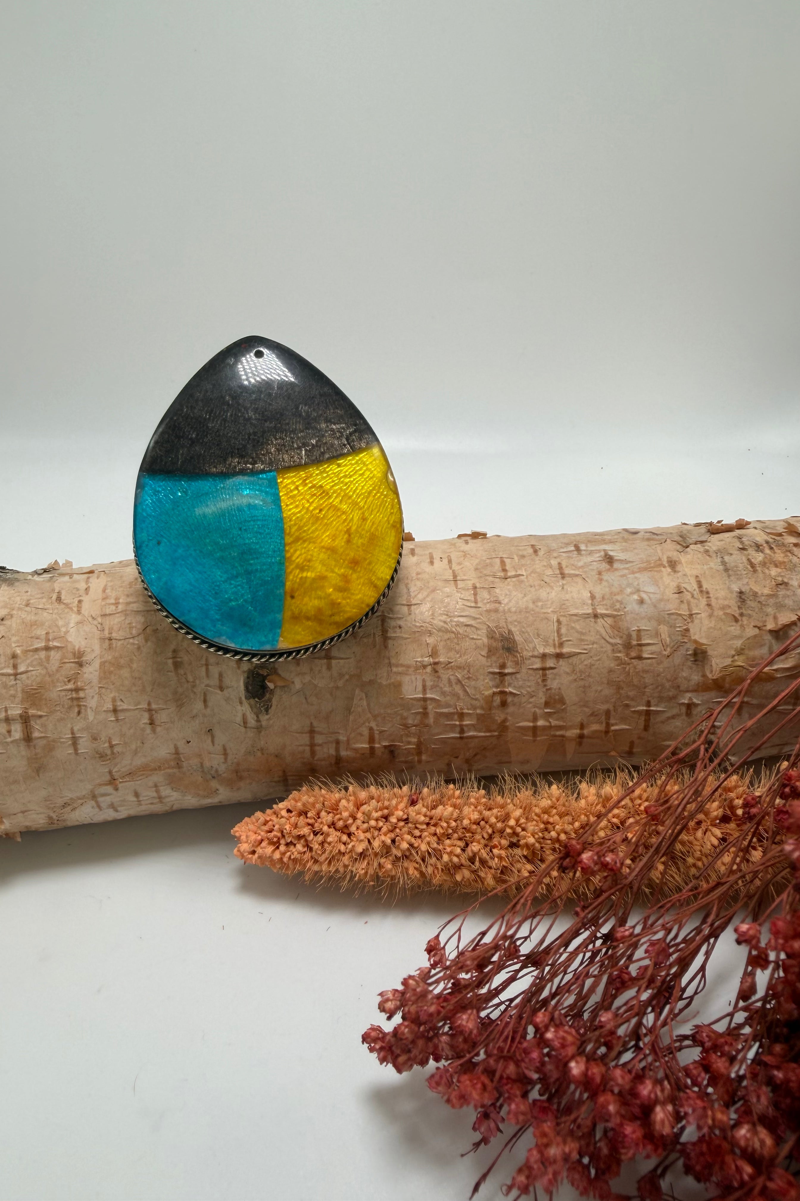 Many Colors Teardrop Ring