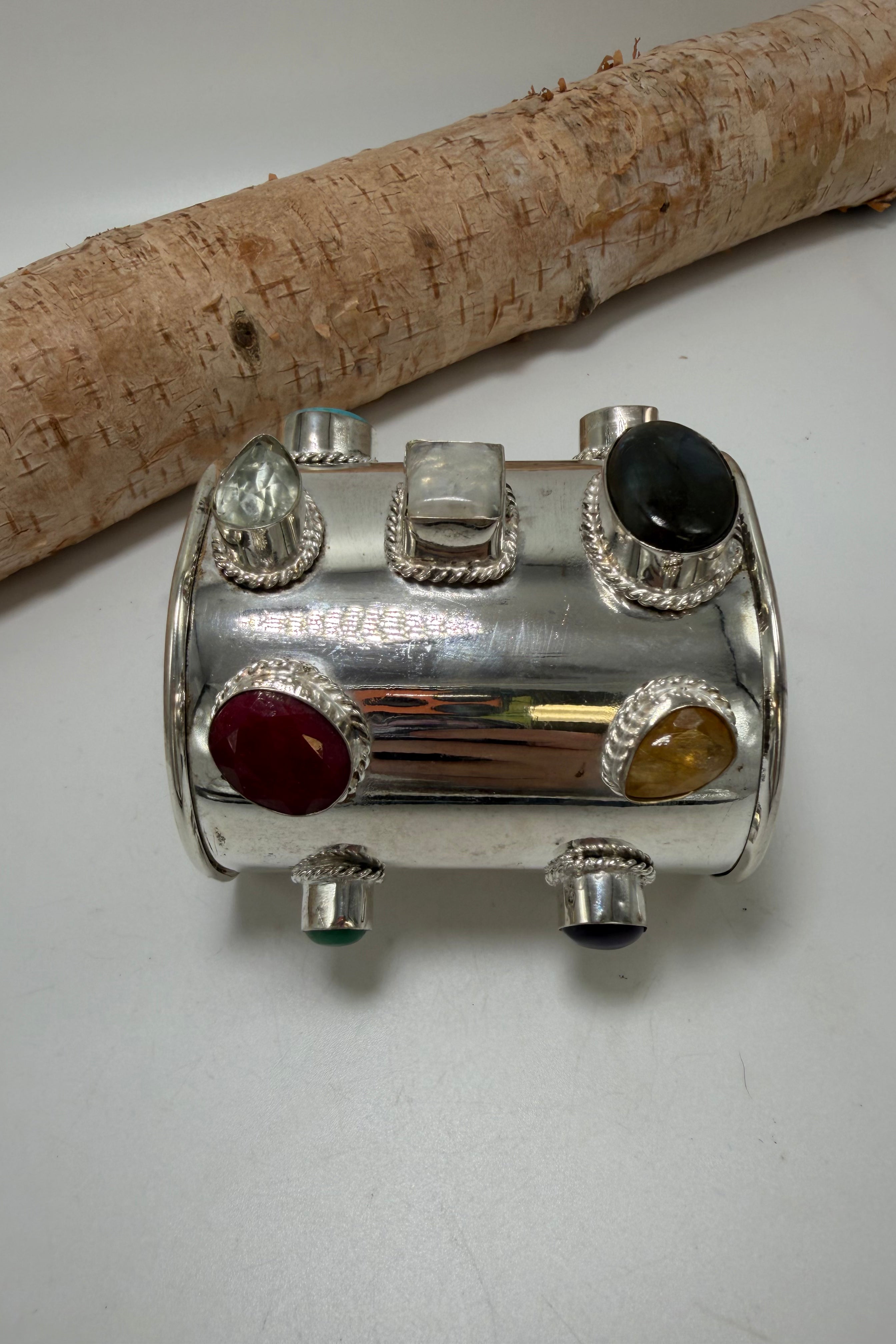The Gem Cuff 16