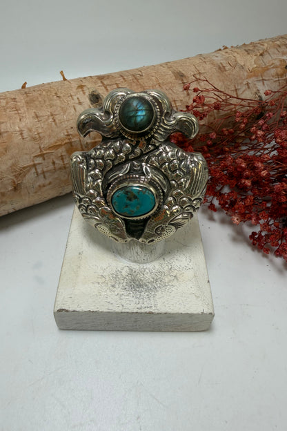 Kissing Fish Ring
