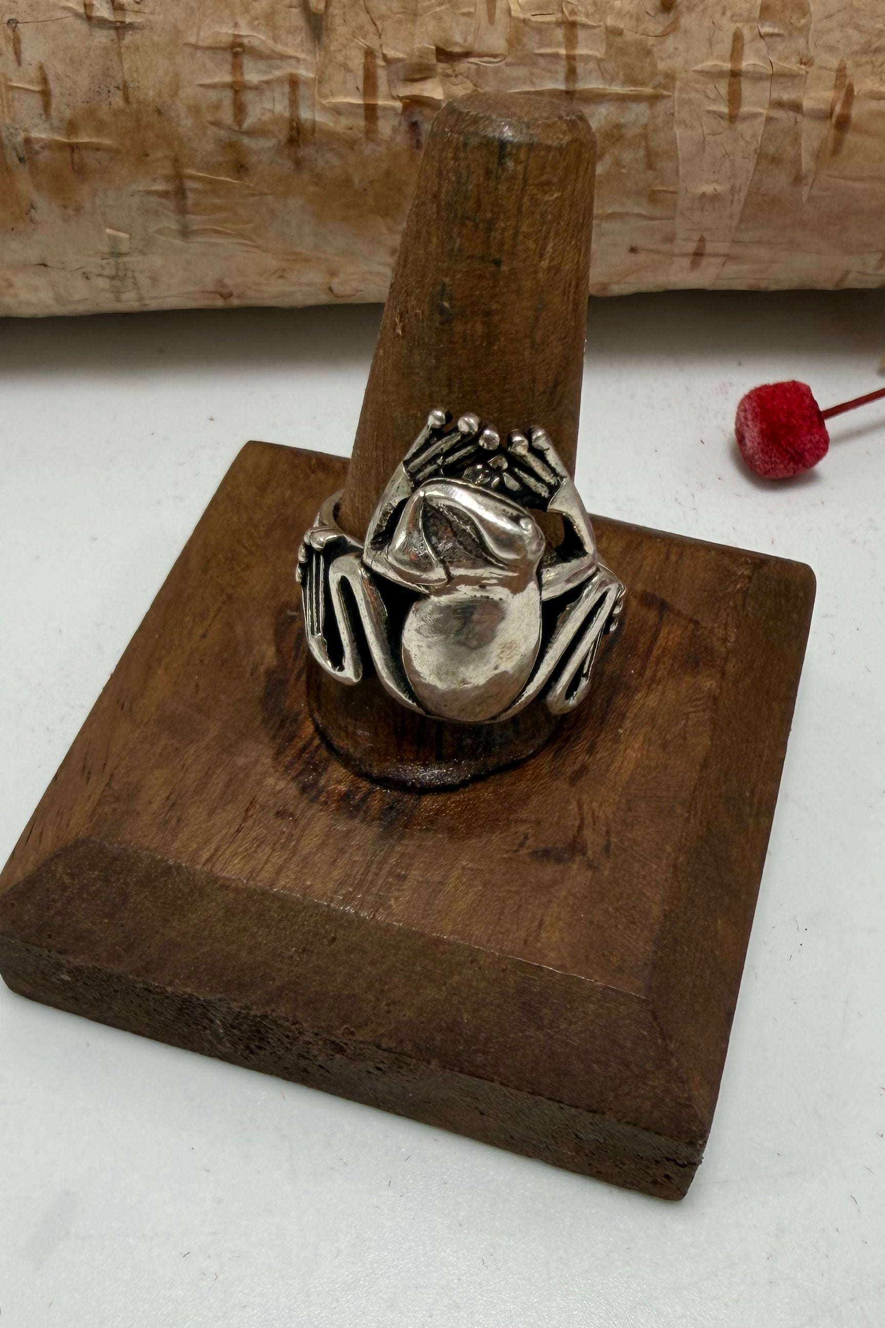 Tree Frog Ring