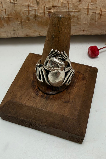 Tree Frog Ring