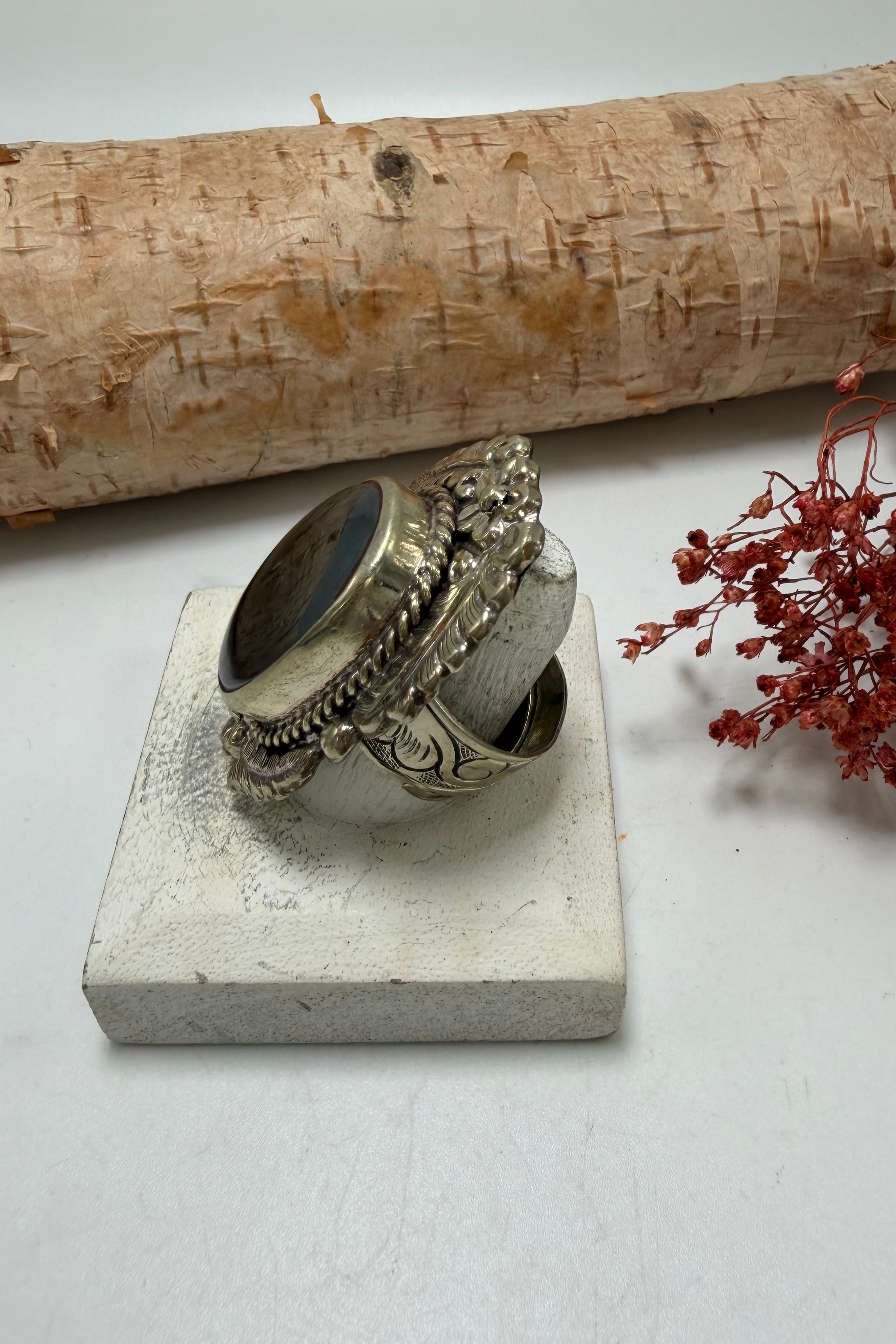 Stop And Stare Ring