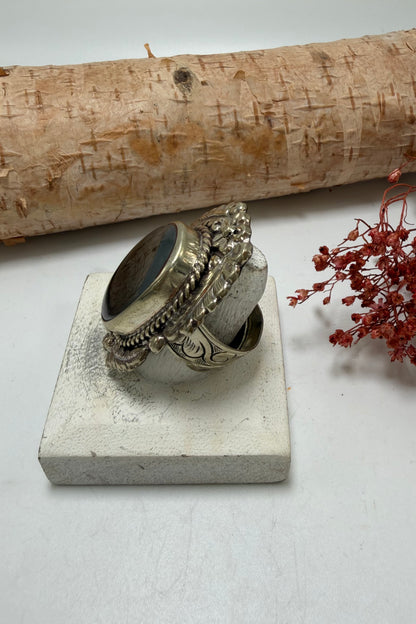 Stop And Stare Ring