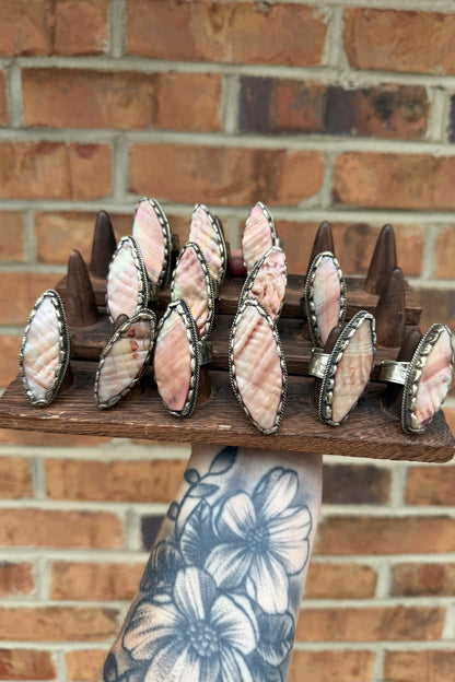 Shades of Pail  Pink and Soft Brown Ring