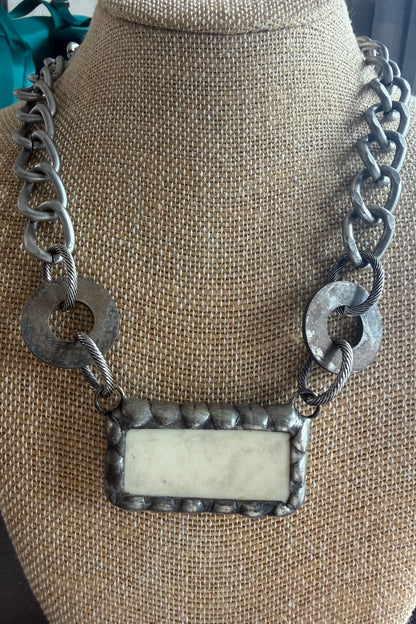 4+4 Necklace