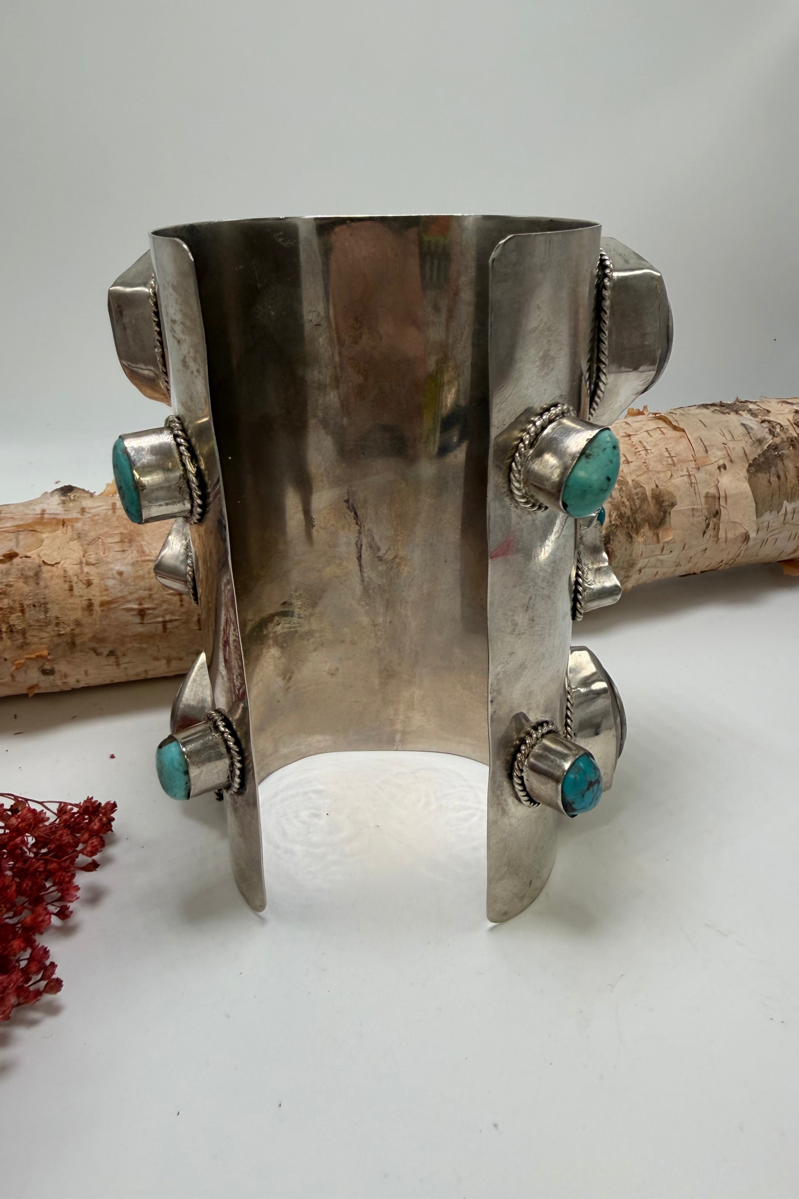 Geo Timed Cuff