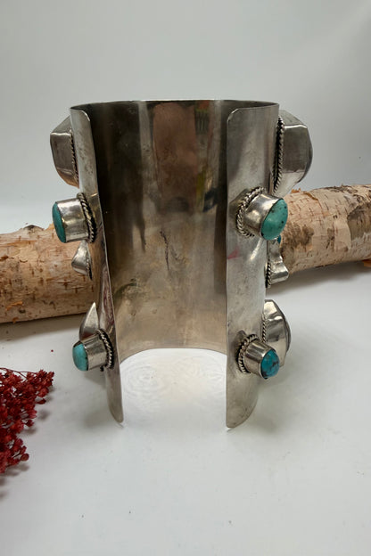 Geo Timed Cuff