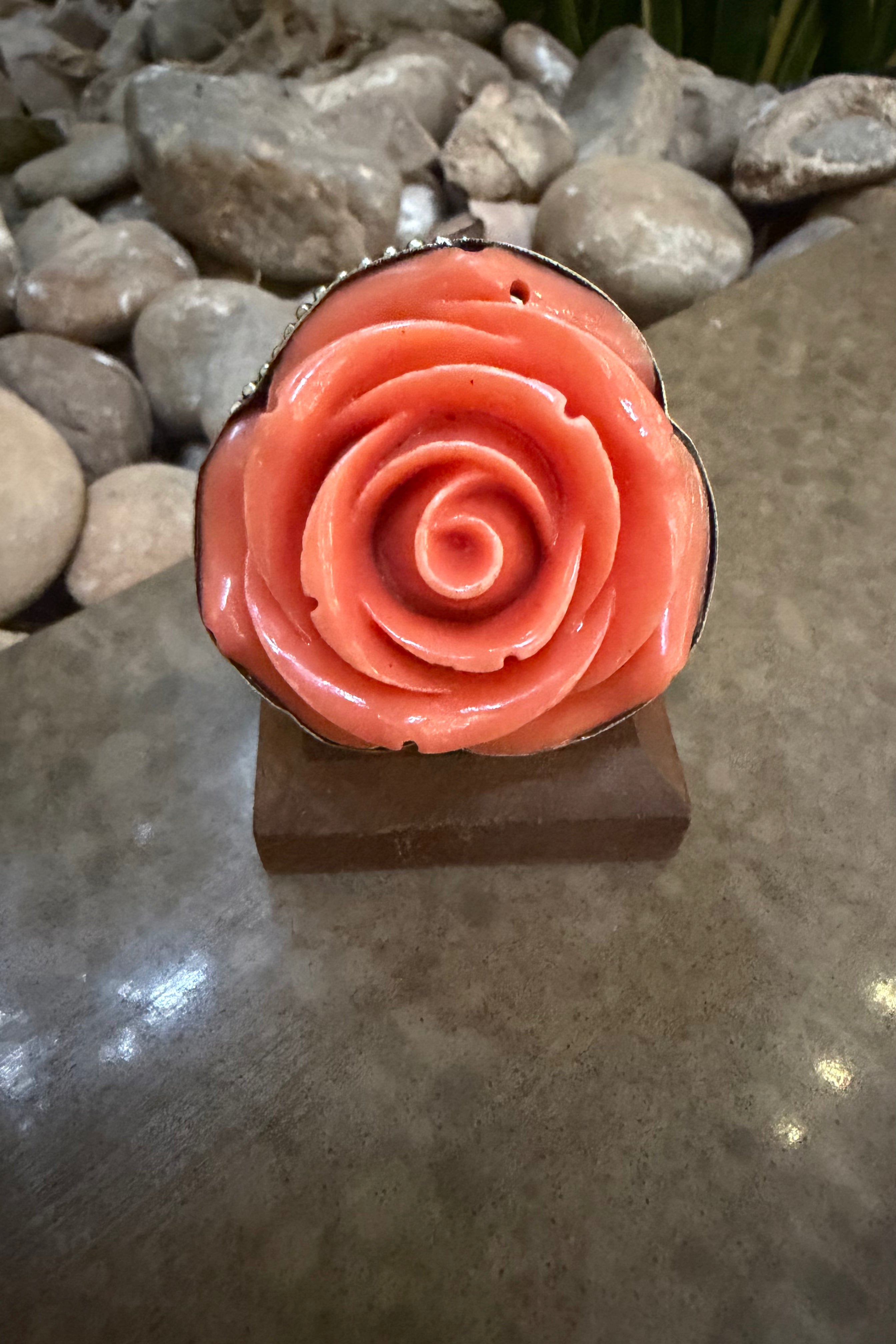 Coming Up Roses Ring