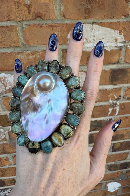 Pearl Oyster Jaded Ring