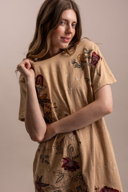 Round Neck Short Sleeve Embroidered Dress in Taupe