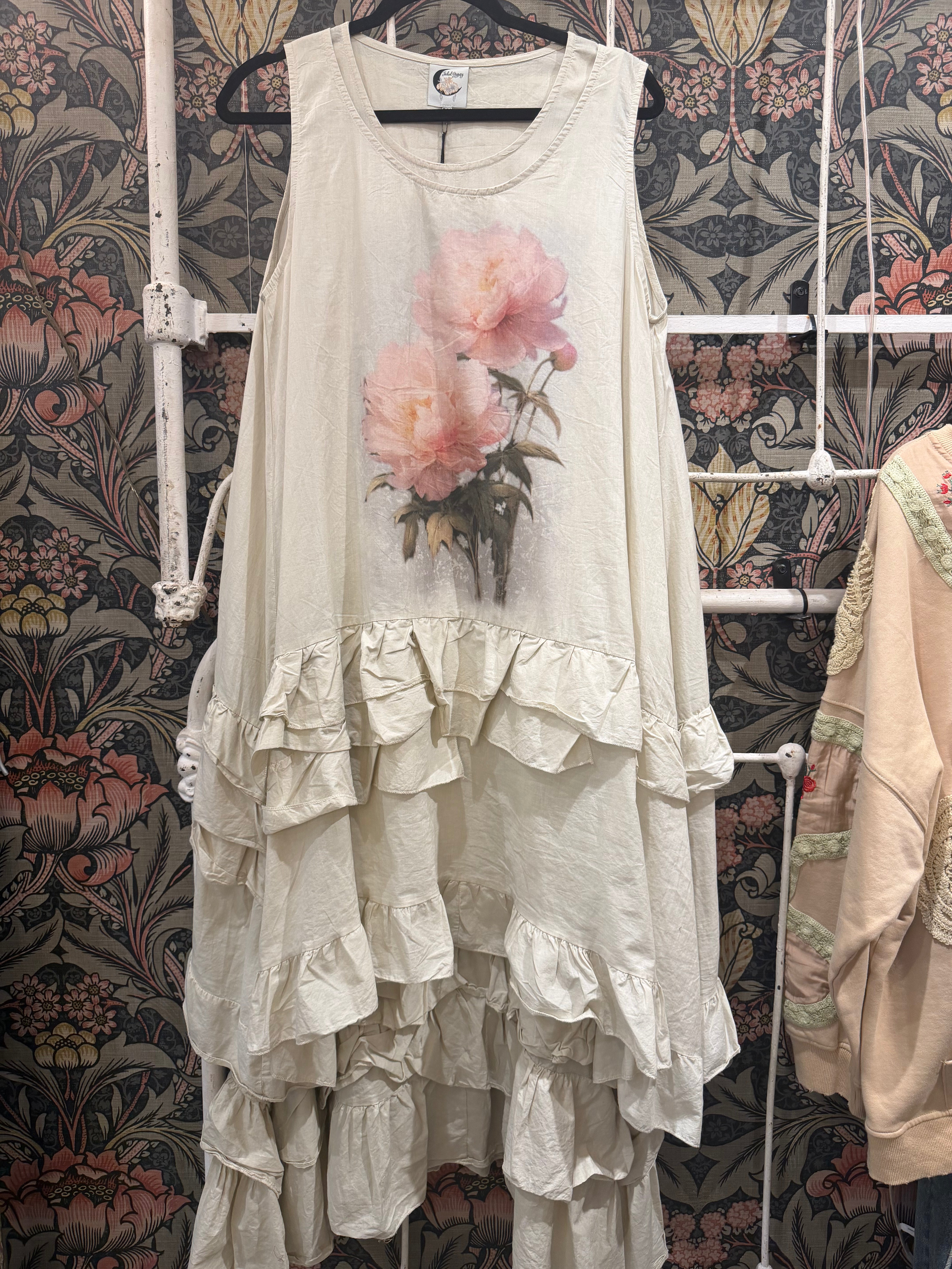 Create Change Dress & Overlay