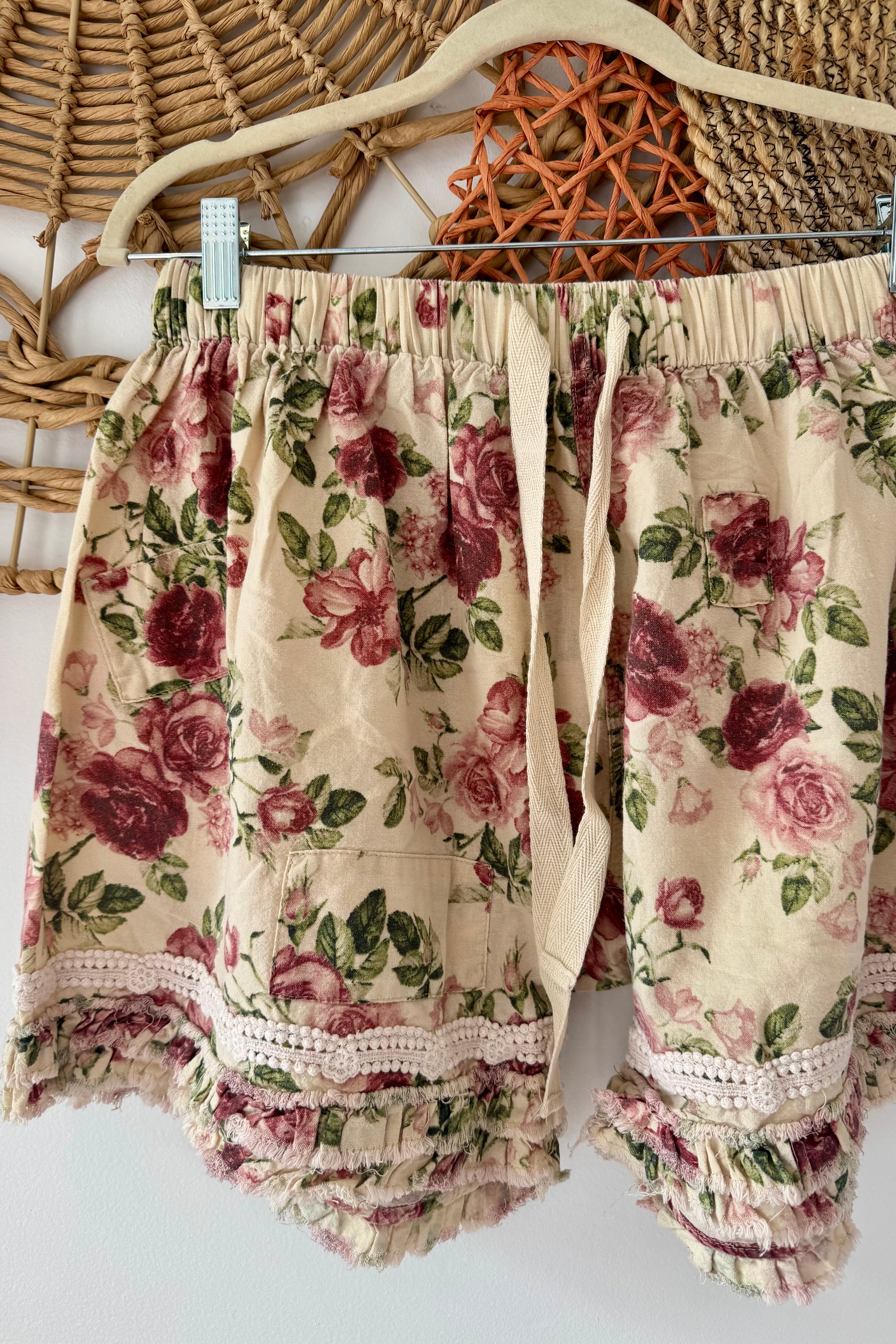 Full Bloom Floral Short