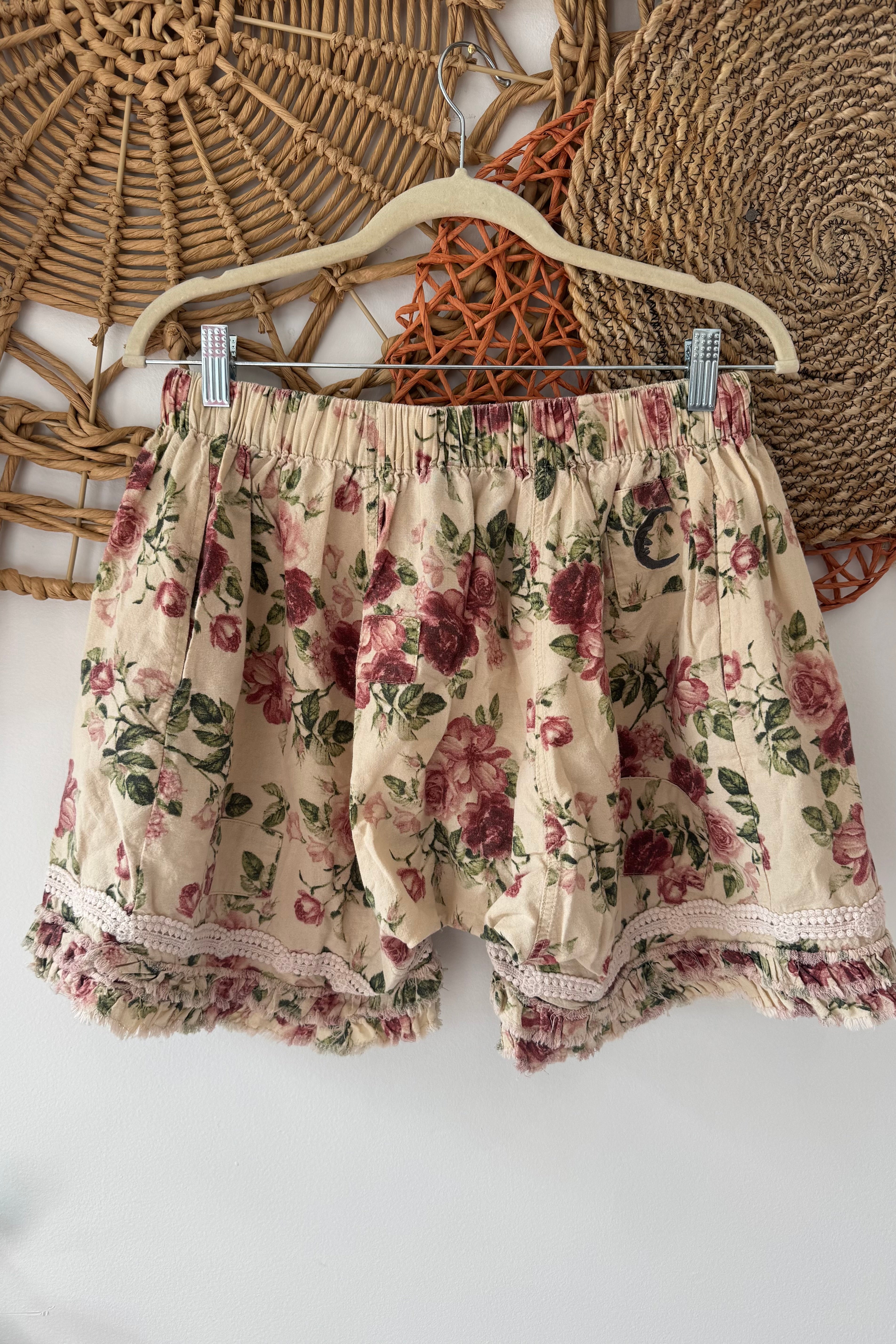 Full Bloom Floral Short